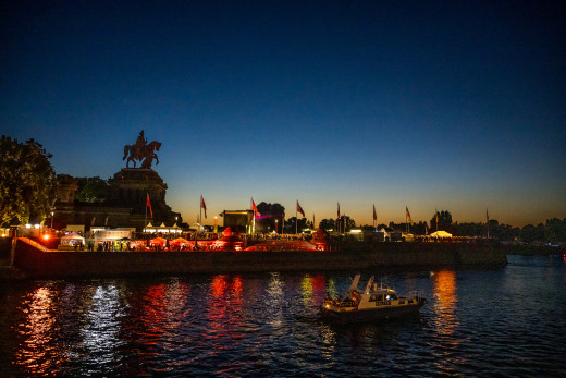 Deutsches Eck in Koblenz bei Abendstimmung