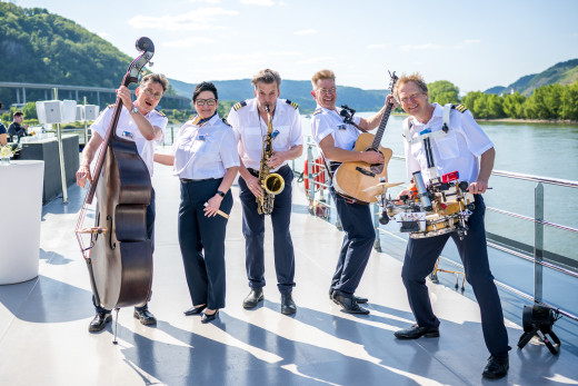 Musiker auf einem Schiffevent in Andernach